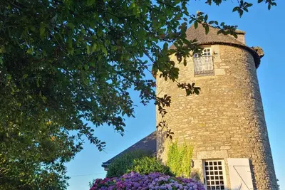 Image de Moulin à vent avec le charme des vieilles pierres à proximité de la Vilaine