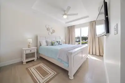 Image de Coral Beach by Blue Sky Luxury