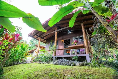 Image de Toucan Villa with Pool Near A Beach