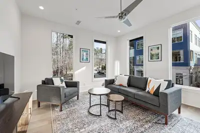 Image de Plutus' Playhouse