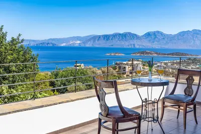 Image de Villa Friends - Cinq Chambres Villa, Couchages 10