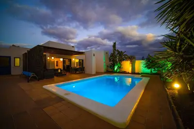 Image de Villa Montana Roja - Quatre Chambres Villa, Couchages 8