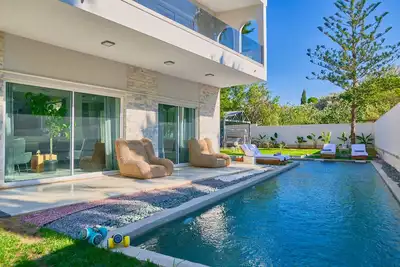 Image de Luxury Villa with Pool, Bbq and Garden Vouliagmeni\n