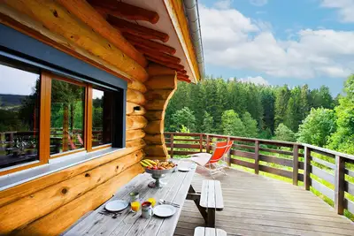 Image de Original Chalet en rondins : L'Ours Canadien 6p