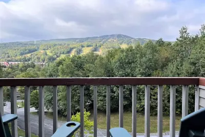 Mountainside Condo- 3bed/3Bath with amazing views.