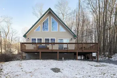 Image de Three Pines Chalet- Pocono Lakes