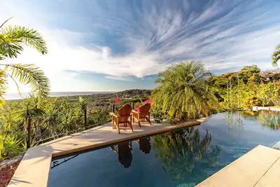 Image de Private Hacienda-Style Oasis w/ breathtaking views