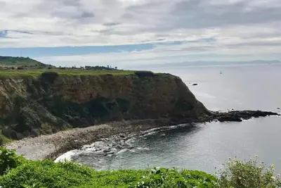 Image de Mountain View 2 Bdrm/ 2 Bath/Balcony/Elevator Bldg