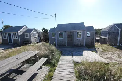 Image de Beachland 14 - Cozy studio cottage, steps to E. Sandwich beach