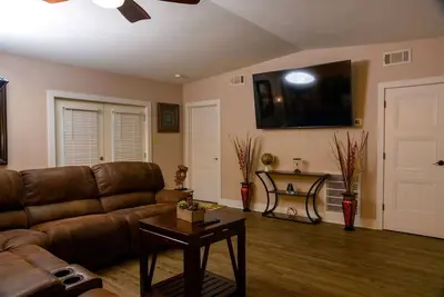 Image de 1 Bed/Bath House Rental at Astros in Sunset, La. Ext 11 I-49