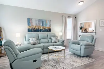 Image de Stylish Duplex! New Remodel! Minutes from Atlanta!