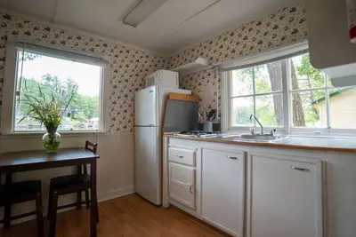 Image de Pine Lake: Studio Cottage #9 \"Virginia Pine\"