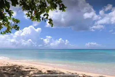 Image de 2 Bedroom Town House with Pool opposite the beach West Coast St James Barbados.