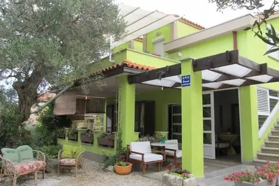 Image de Appartement de deux chambres avec la terrasse Razanj, Rogoznica (A-22376-b)