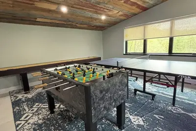 Image de New! Home on 225 acres of private owned land with walking hiking trail unit#1