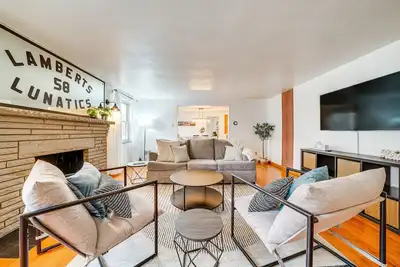 Image de Spacious Pittsburgh Getaway ~ 2 Mi to Downtown!