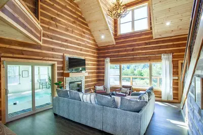 Image de Mountain Retreat - 4 Bedrooms!