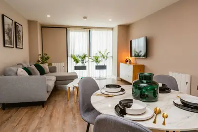 Image de Vue sur Parc-de Luxe-Salle de bain privée séparée-2 Bedroom-Appartement