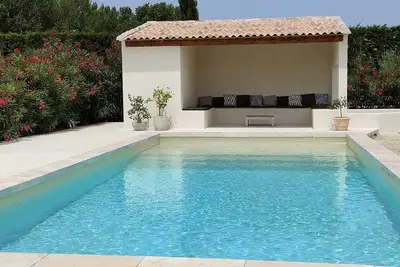 Image de A 2 min de Saint-Remy de Provence! Loft à la campagne avec piscine privée