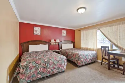 Image de Comfortable Stay with Free Onsite Parking, Pet-friendly Accommodation