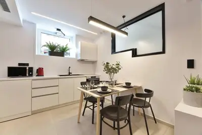 Image de Phaedrus Living: City Center Luxury Flat Skoufa