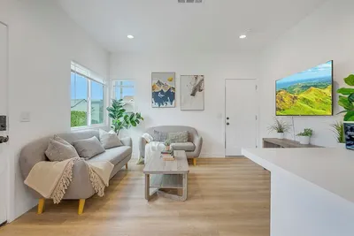 Image de 20 min Disneyland, 7 min Bella Terra, We12