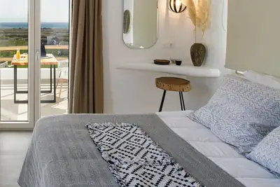 Image de Bh438 - C - Suite Naxos