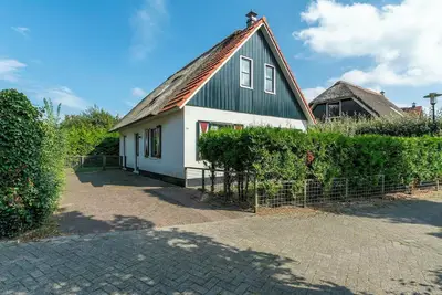 Image de Sfeervolle 6 Persoons Vakantievilla op Villapark de Buitenplaats in Callantsoog