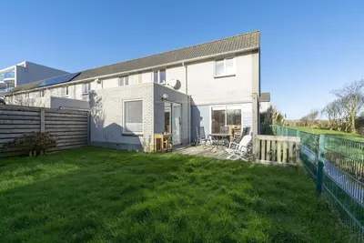 Image de Knus Vakantiehuis in Callantsoog op Loopafstand van Zee!