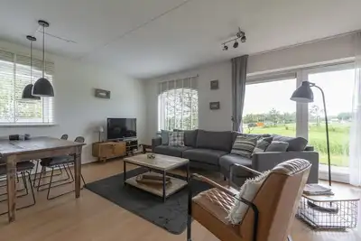 Image de Modern en Prachtig Appartement aan zee in Julianadorp Voor 4 Personen