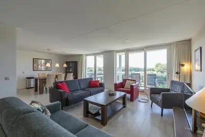 Image de Modern Ingericht Appartement op Loopafstand van het Brede Zandstrand van Groote Keeten