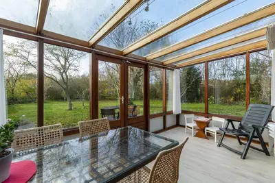 Image de Leuke Vrijstaande Bungalow op Slechts 100 Meter van de Strandopgang van Julianadorp aan Zee