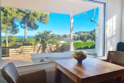 Image de Afrodita: Charmante villa avec vue sur la mer entre lieux historiques et plages