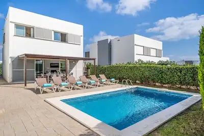 Image de Villa Oleander - Quatre Chambres Villa, Couchages 8