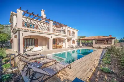 Image de Classic Villa - Cinq Chambres Villa, Couchages 10