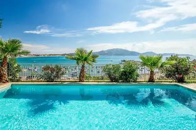Image de Bay View Ii - Trois Chambres Villa, Couchages 6