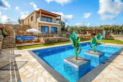 Image de Villa Licaj - Quatre Chambres Villa, Couchages 8