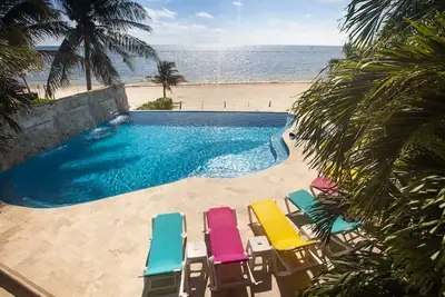 Image de Casa Del Sol: Beachfront Villa, Infinity Pool, 7 bedrooms, Made for Big Groups