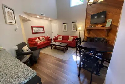 Image de Laurelwood 95 with Wintergreen Advantage