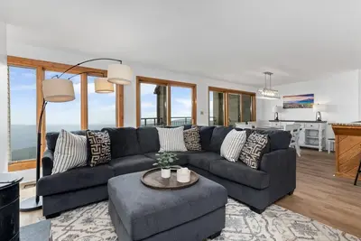 Image de Vistas 64 with Wintergreen Advantage