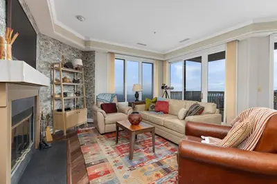 Image de Highridge Place 42 with Wintergreen Advantage