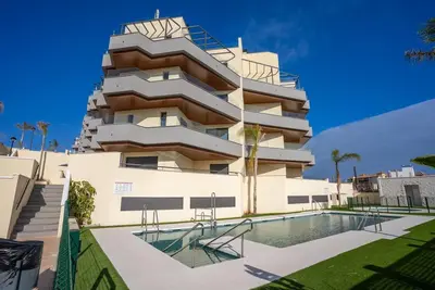 Image de Appartement luxueux Marinsa Beach proche plage de sable piscine collective