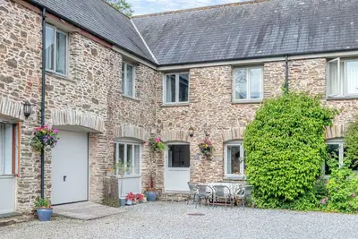 Image de 5 chambres à coucher à Slapton