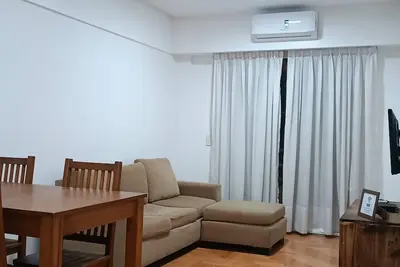 Image de Cozy 2br apartment in the heart of the city, ideal for city explorers! \n