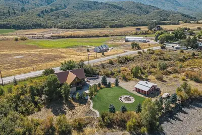 Image de Exclusive Riverfront Eden Ranch! Pet Friendly!