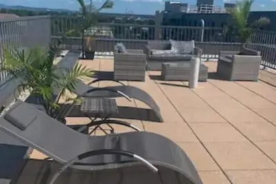 Image de 2-story penthouse next to the metro