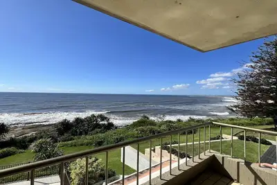 Image de Edgecliffe Unit 3 - A breathtaking location!
