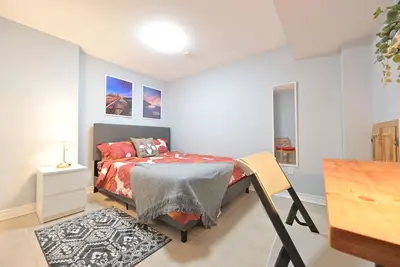 Image de Stylish 2br: w/free parking & streaming!