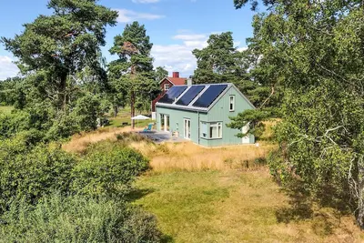 Image de Superbe maison à Adelsö avec cuisine