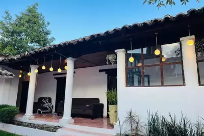 Image de Casa a Pocos Pasos del Centro con Amplio Jardin